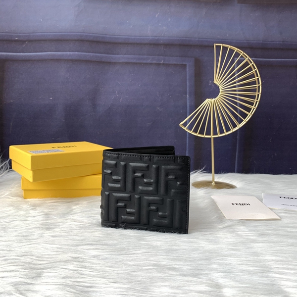 超激安ブランド財布偽物全体デザイン